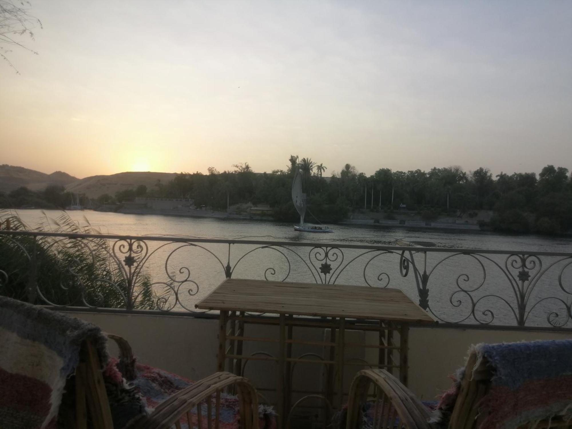 Nubian Bride Guest House Aswan Exteriör bild