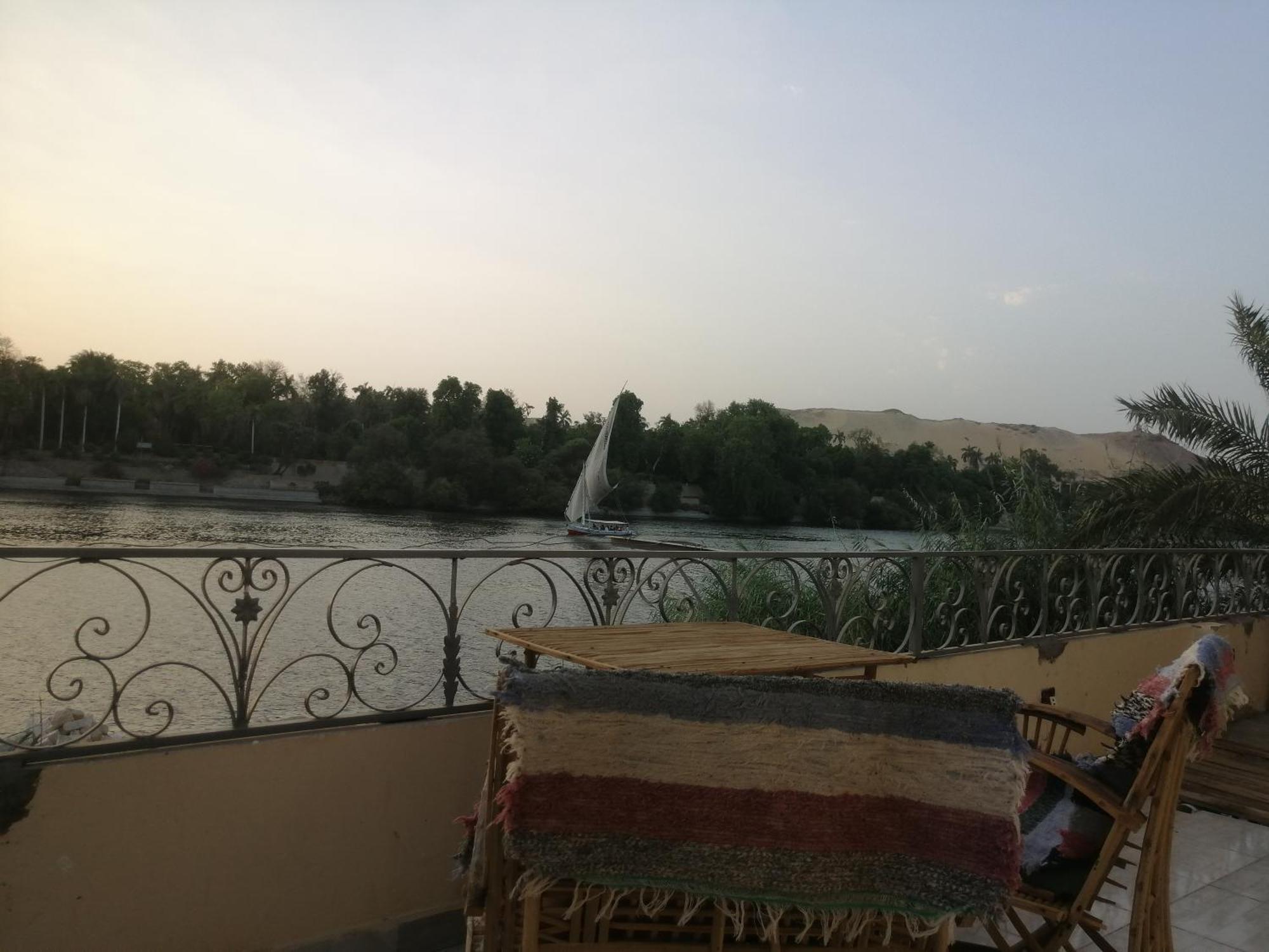 Nubian Bride Guest House Aswan Exteriör bild